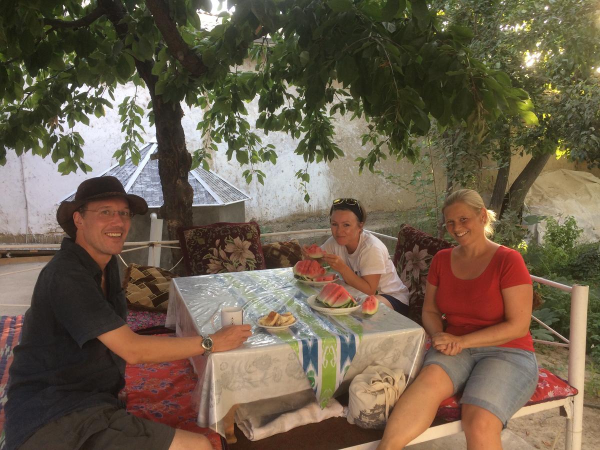 Salom Hostel Panjakent Bagian luar foto