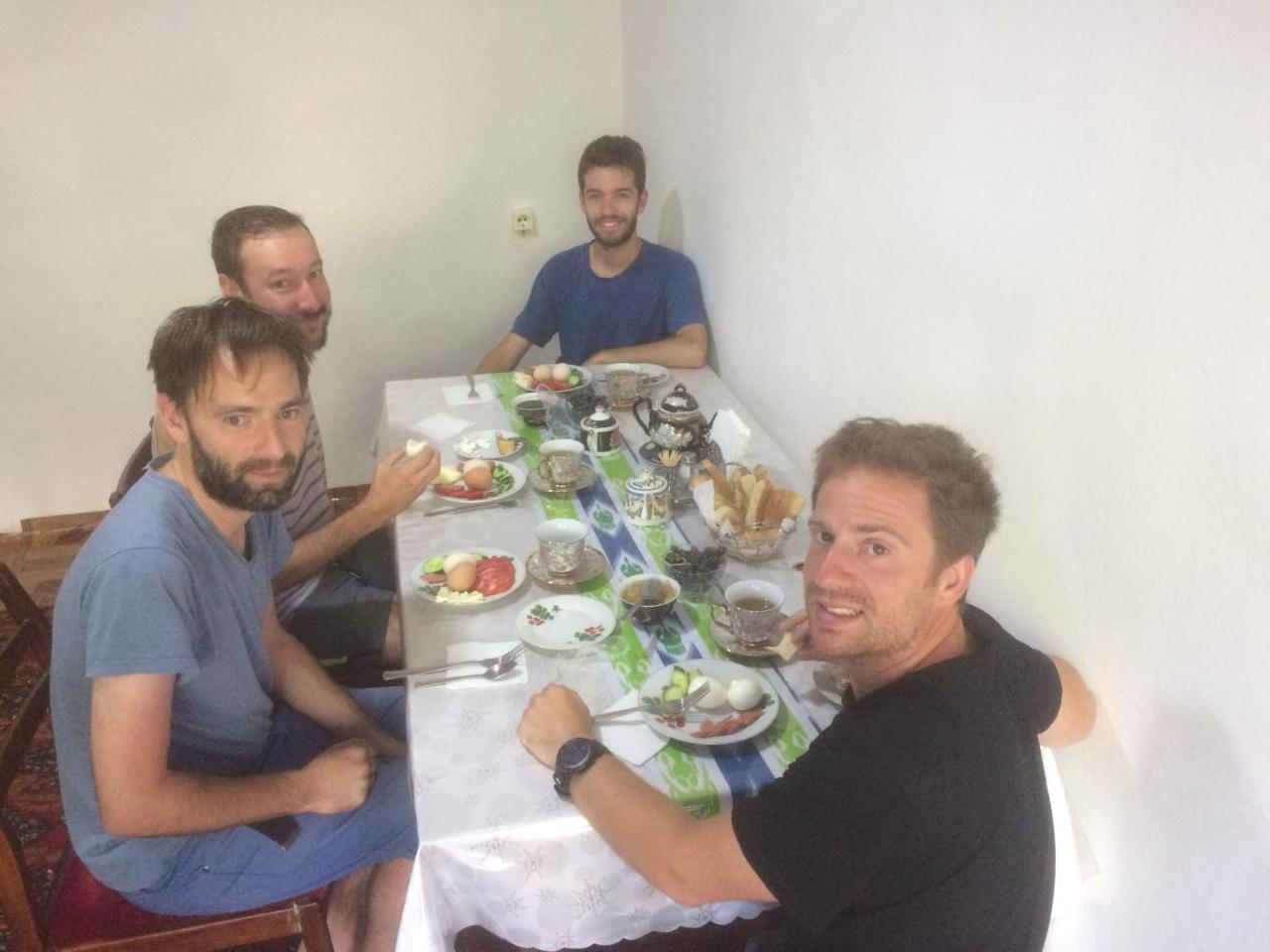 Salom Hostel Panjakent Bagian luar foto